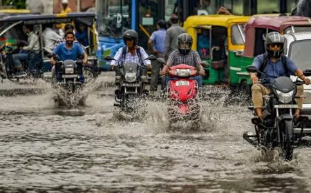 Delhi-NCR Drenched: Heavy Rains and Waterlogging Disrupt Life in July 2025