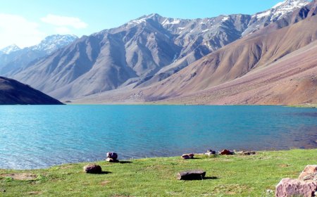 Five Lakes So Blue They Look Edited in India: Best Time to See Them