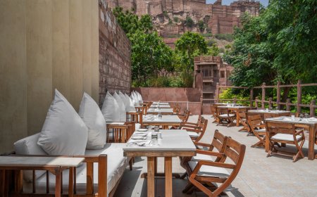 Best Rooftop Restaurants in Jodhpur with a Stunning View of Mehrangarh Fort