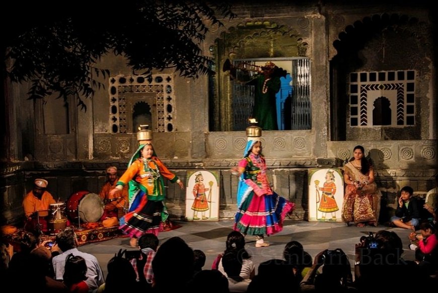 What Is the Bagore Ki Haveli Dharohar Dance Show?
