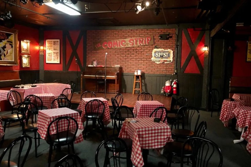 The Comic Strip Live