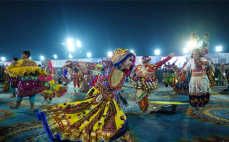 Where Navratri Comes Alive: India’s Most Celebrated Festive Destinations