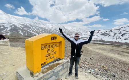 4,850 Metres of Pure Madness: A Solo Bike Ride to Baralacha La Pass