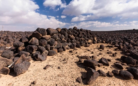 Where the Desert Bites Back: The Haunting Beauty of Jordan's Terrain