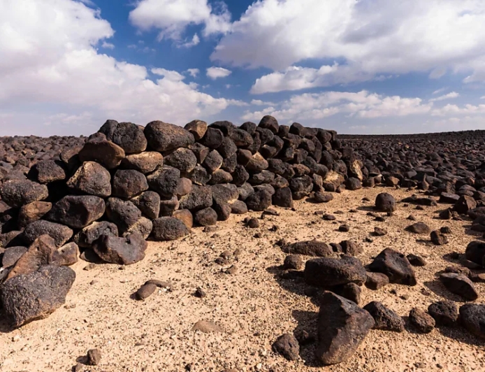 Where the Desert Bites Back: The Haunting Beauty of Jordan's Terrain