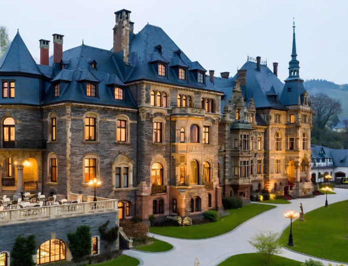 15 Fairytale Castles You Can Actually Stay In: The World's Most Beautiful Castle Hotels 